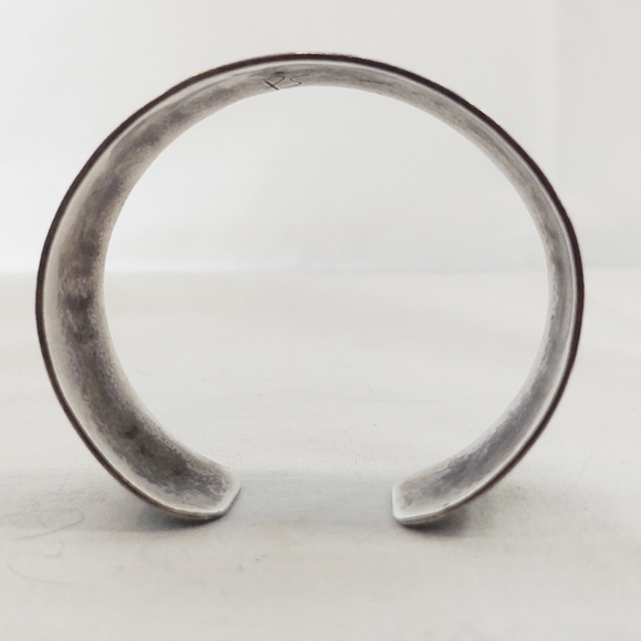 First Nation Paddy Seaweed Signed Sterling Silver Raven Cuff Bracelet - Picture 11 of 11